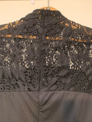 Vestido negro con encaje