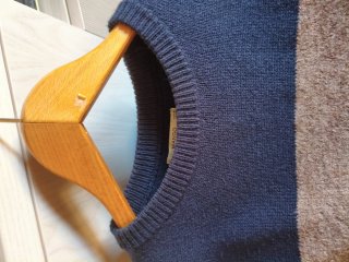 Jersey de rayas azul y marrón