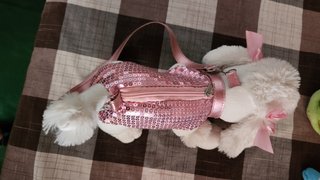 Peluche Perrito Con Vestido y Correa Tipo Bolso XD