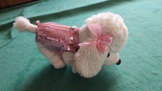 Peluche Perrito Con Vestido y Correa Tipo Bolso XD