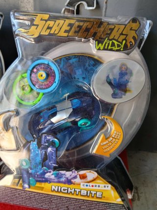 Screechers Wild! Coches Lanza Discos Nuevos sin Ab