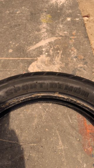 Neumático Pirelli Sport Demon 130/80-18
