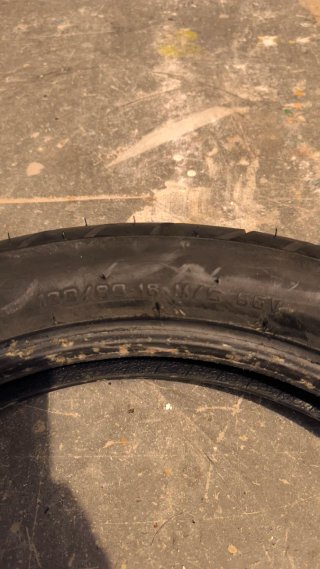 Neumático Pirelli Sport Demon 130/80-18