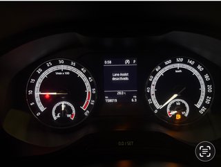 SKODA KAROQ 2.0 TDI AMBITION 4X4 DSG