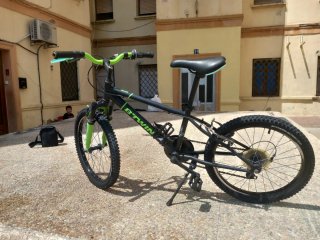 Bicicleta infantil B'TWIN ruedas 20