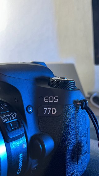 Canon 77D + Objetivo 55-250mm IS STM