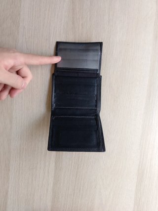 Cartera de cuero clásica negra, sin marca