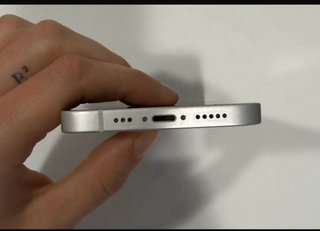 iPhone 13 Apple