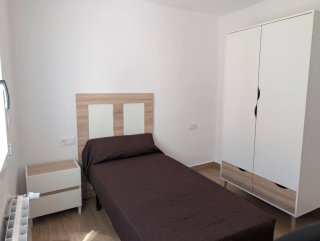 Alquilo piso por habitaciones