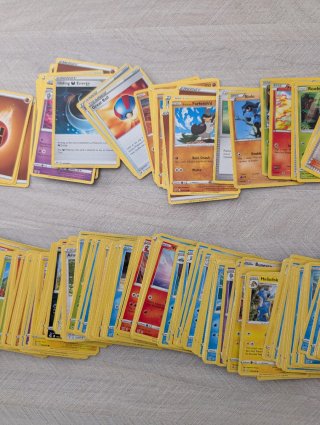 Lote Cartas Pokémon en inglés 2021 y algunas antig