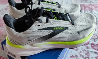 Zapatillas Brooks Revel 8