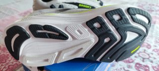 Zapatillas Brooks Revel 8