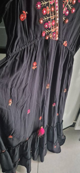 Vestido étnico negro bordado talla 46-48