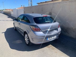 Opel Astra 2004