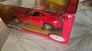 Ferrari 599 GTB Hot Wheels 1:18 Rojo
