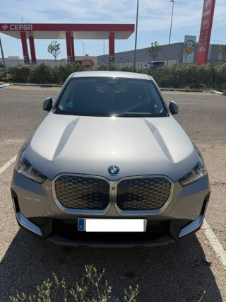 BMW iX1 2025