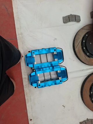 Kit Frenos 8 Pistones 5x100