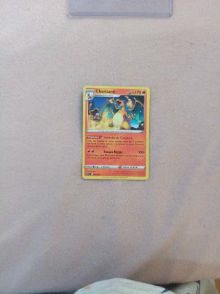 Carta Pokémon Charizard 001/015