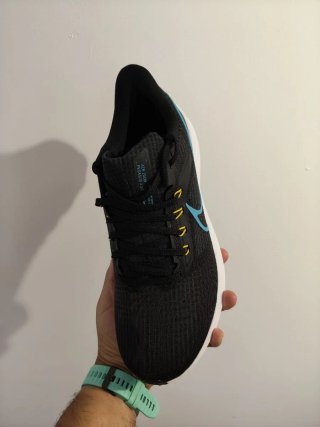 T44 Nike Air Zoom Pegasus 39