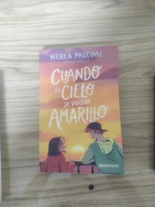Libros de novela romántica joven, buen estado.