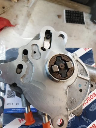 Bomba tándem VAG BOSCH 036 145 209C