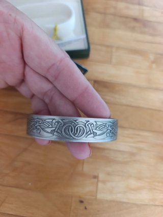 Brazalete Celta Plata y Piedra Verde