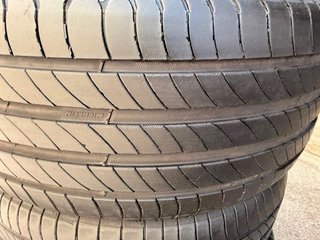 Neumáticos Michelin 225/50/17 94Y