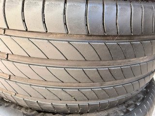 Neumáticos Michelin 225/50/17 94Y