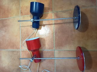 Lámparas de mesa escritorio azul y roja