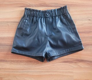 Bermudas Mango negras niña  talla 128 cm