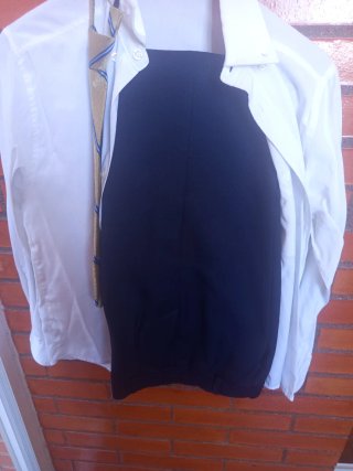 Traje sencillo Comunión Niño Vintage Azul Y Amaril