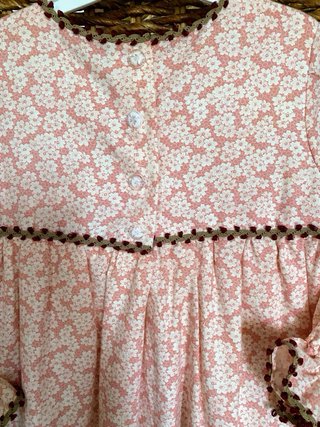 Vestido infantil hecho a mano