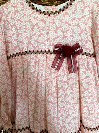 Vestido infantil hecho a mano