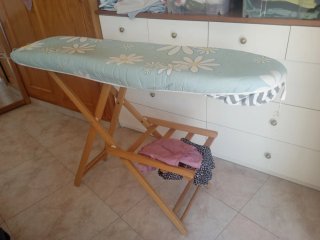Tabla de planchar de madera plegable