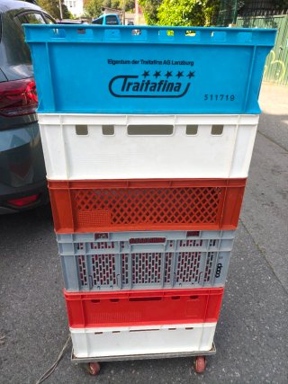 Cajas de plástico apilables