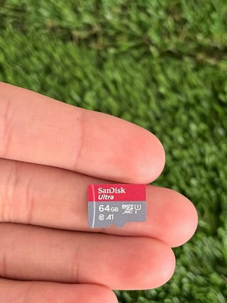Nintendo Switch V2 con batteria migliorata e accessori