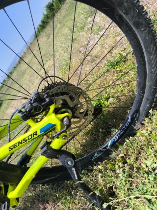 Bicicleta GT sensor comp Doble Suspensión