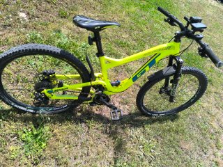 Bicicleta GT sensor comp Doble Suspensión
