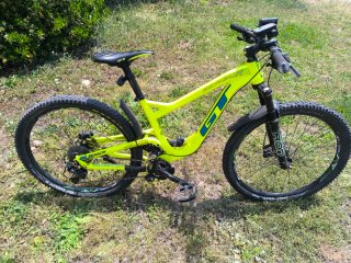 Bicicleta GT sensor comp Doble Suspensión