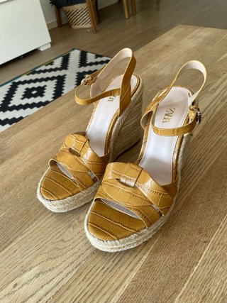 Sandalias cuña esparto