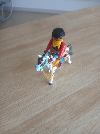 Vaquero y caballo Playmobil