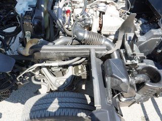NISSAN NT400 CAJA LARGA Y GRÚA