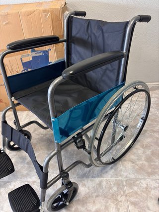 Silla de ruedas nueva a estrenar