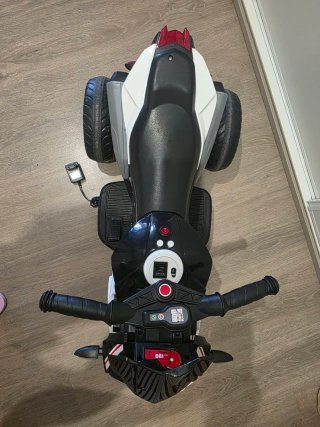 Moto Eléctrica Infantil Negra y Blanca