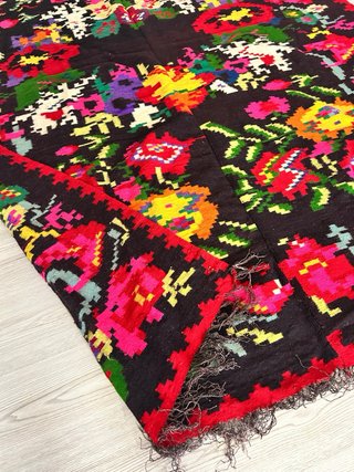Tappeto Kilim Lana Nero e Rosso