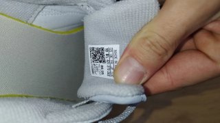 Zapatillas Adidas Grises y Blancas
