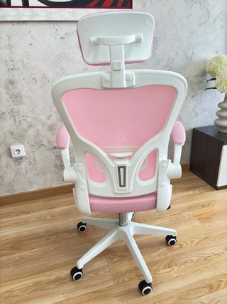 Silla de escritorio rosa y blanca