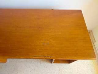 Mesa de escritorio de madera