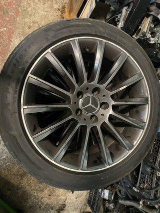 4 llantas 18” con neumáticos puestos 215/50/r18 92