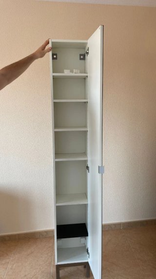Armario de espejo para baño alto y estrecho